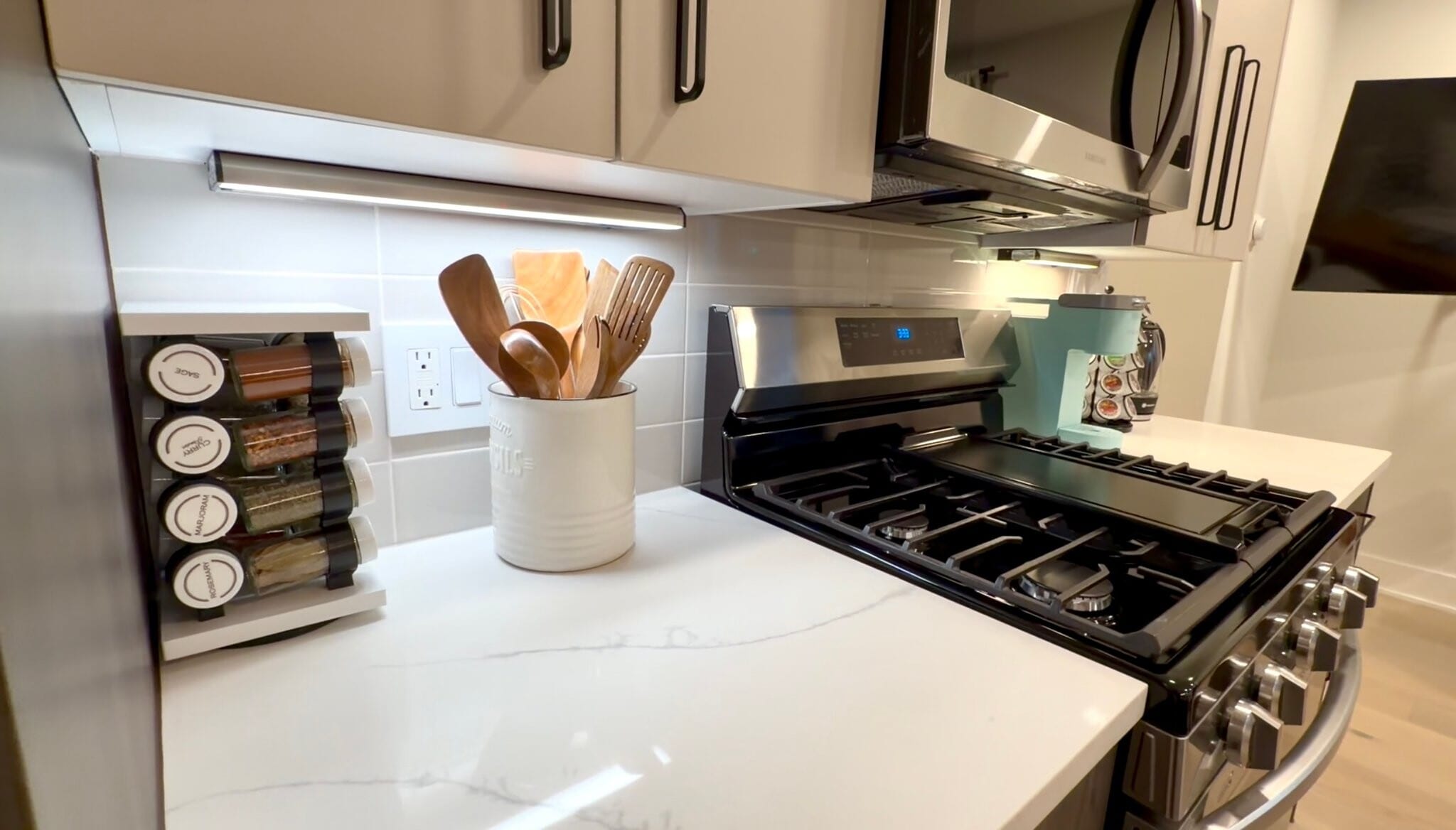 Building Photo - 3934 14th St NW