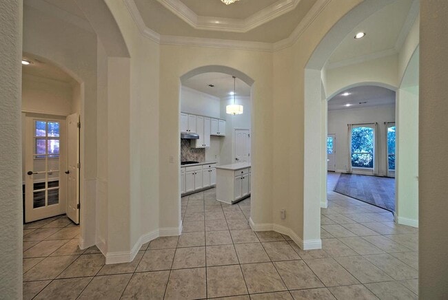 Building Photo - 7216 Via Correto Dr