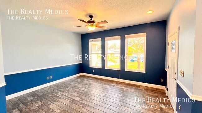 Building Photo - 7344 Grotto Ave