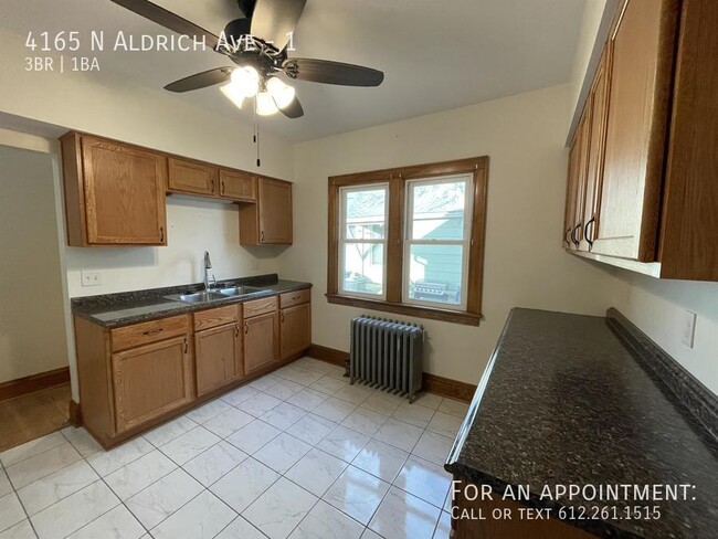 Building Photo - Beautiful 3 Bedroom Property in Minneapolis!