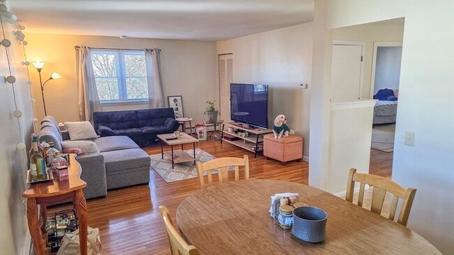 Building Photo - 55 Wedgewood Rd