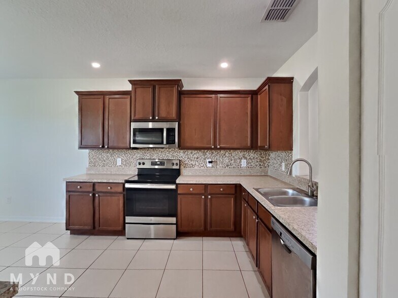 Building Photo - 4991 Windbourne Way