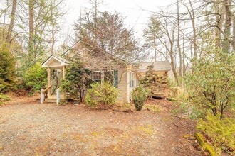 Building Photo - 172 Moffitt Rd