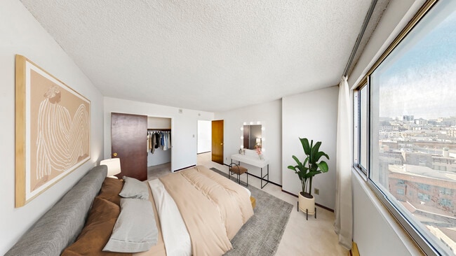 Building Photo - 946 Stockton St