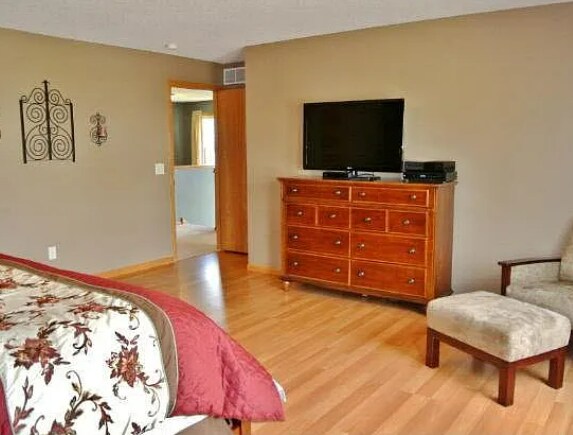 Building Photo - 1554 Independence Dr