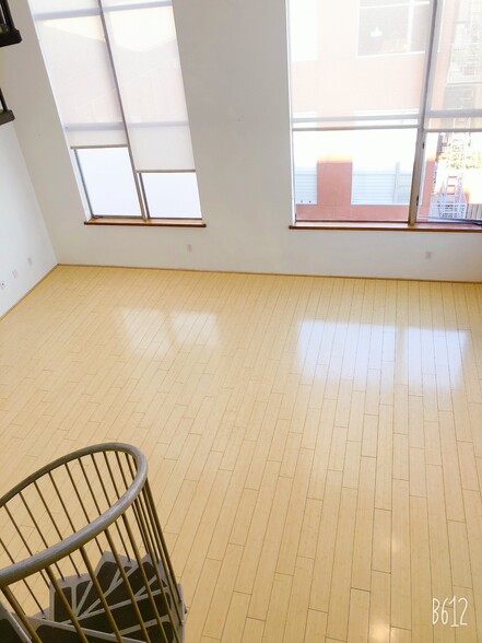 Main living space - tall ceilings - 1800 Bryant St