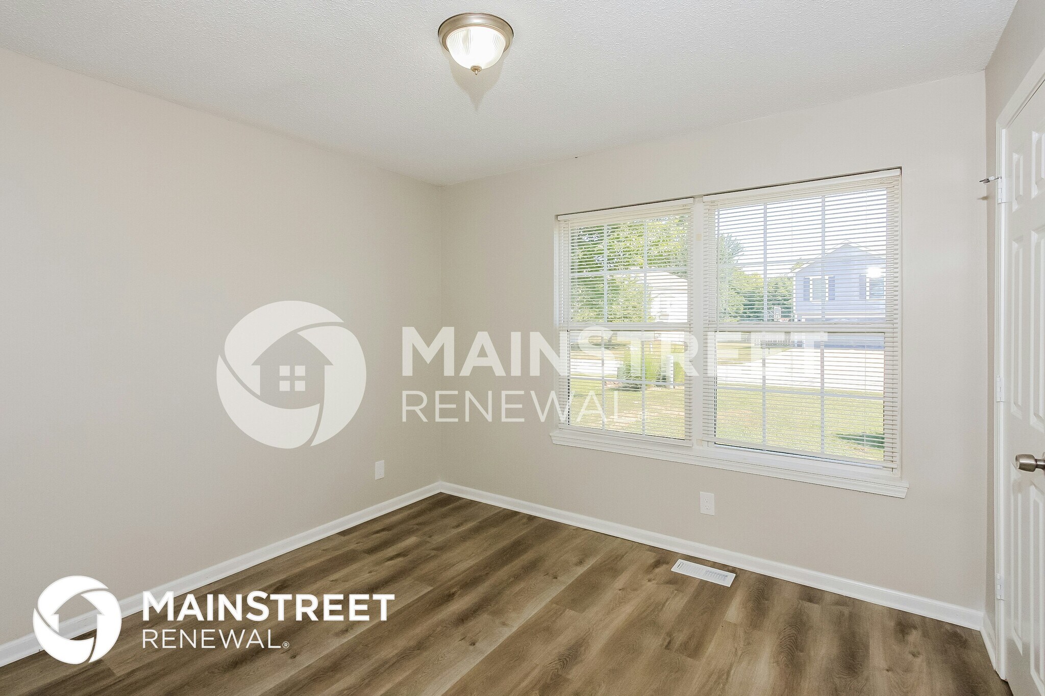 Building Photo - 11210 N Ditman Ave