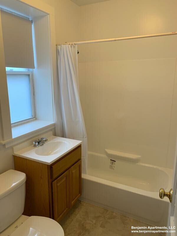 Building Photo - 4 Vinal St