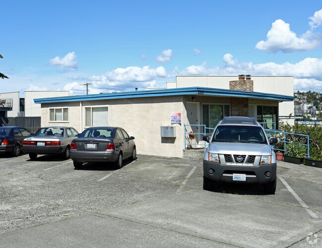 2323 W Newton St 2323 W Newton St Seattle WA 98199 Apartment Finder