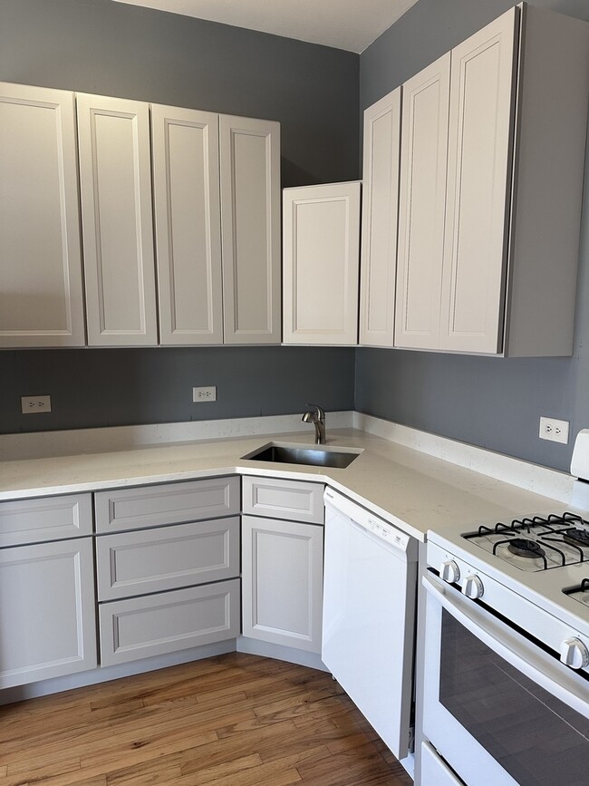 Building Photo - 1215 W Grand Ave