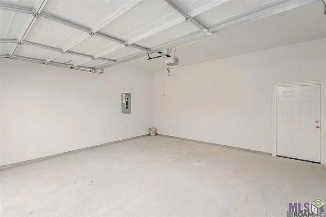 Building Photo - 1474 Partierre Ln