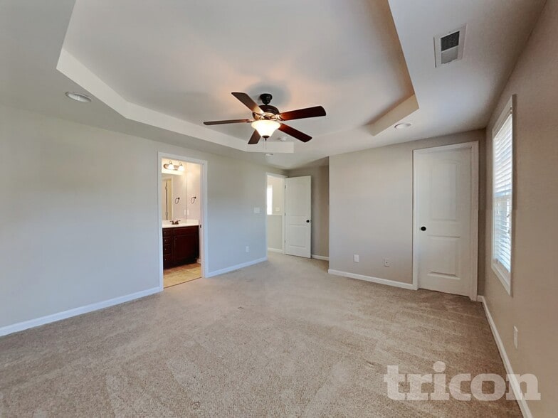 Building Photo - 70 Dropseed Ln