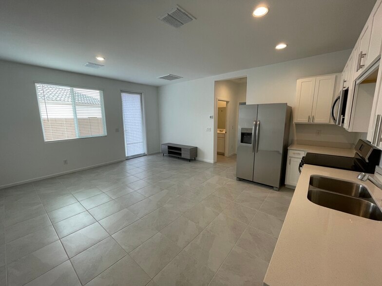 Living Room/Kitchen - 11832 E Primrose Ln