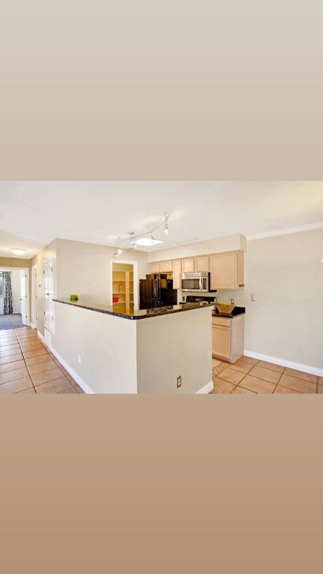 Building Photo - 4801 Irving Blvd NW