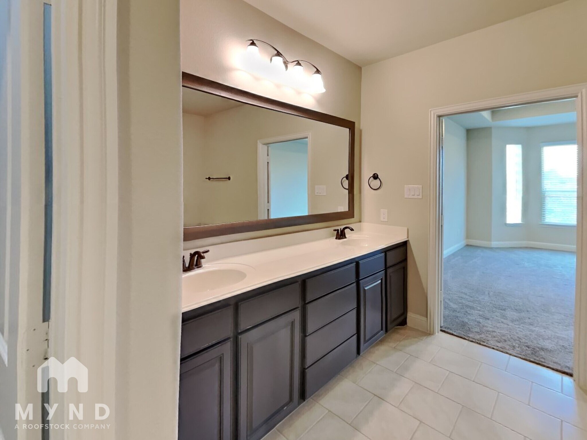 Building Photo - 4144 Riverside Dr