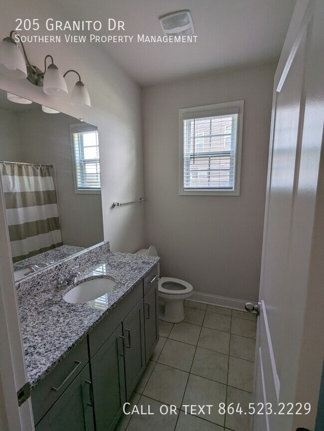 Building Photo - 205 Granito Dr