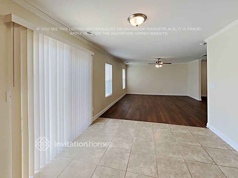 Building Photo - 9721 Hollyburgh Ter