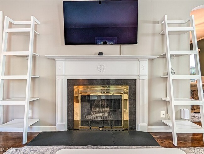 Building Photo - 4117 Silsby Rd