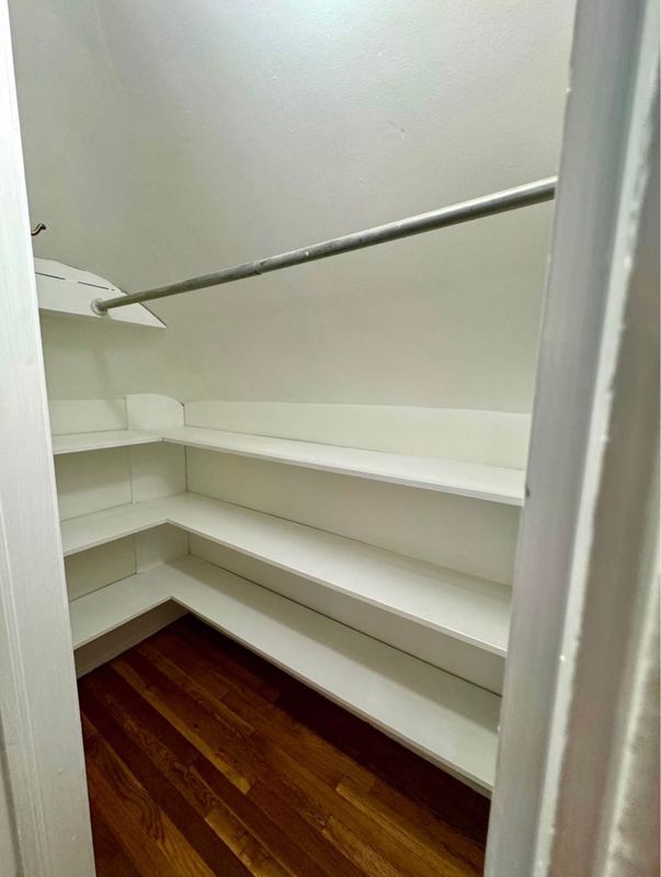 Building Photo - 612 Union St