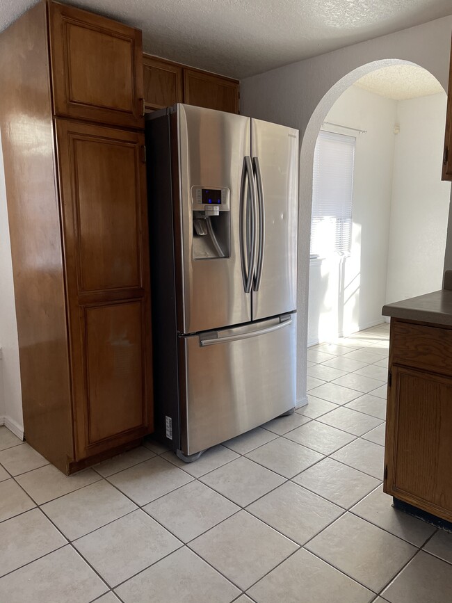 Kitchen - 7232 Tierra Taos Dr