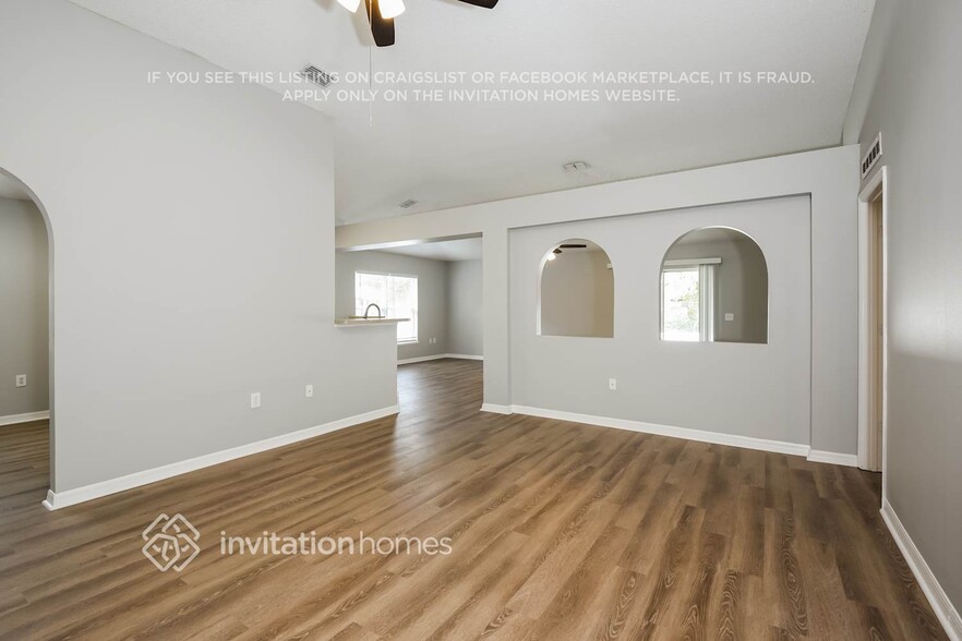 Building Photo - 3013 Elbib Dr