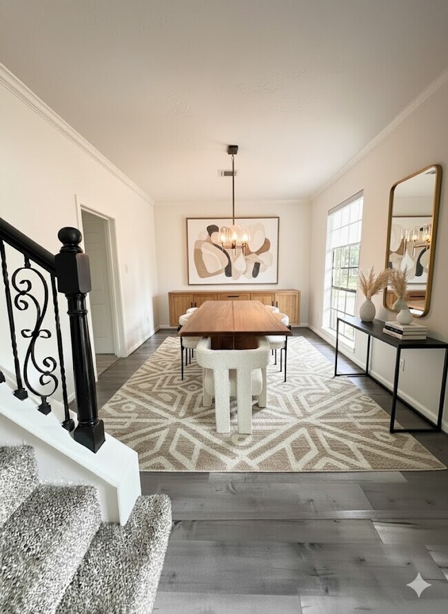 Building Photo - 16906 Scenic Lakes Way