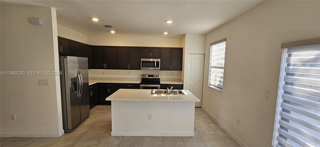 Building Photo - 28708 SW 134th Ct