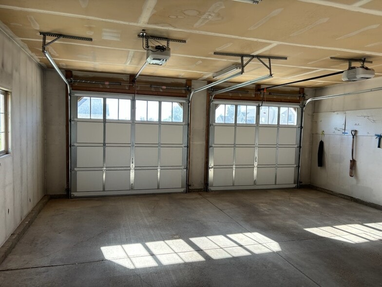 inside garage - 1261 W 1225 S