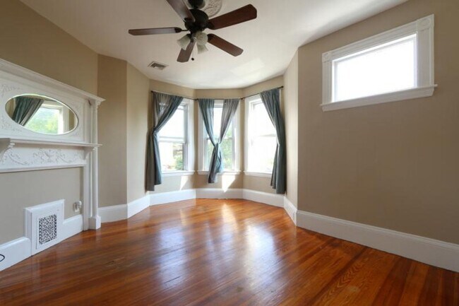 Building Photo - Early Bird Special: $2000 utility rebate!!...