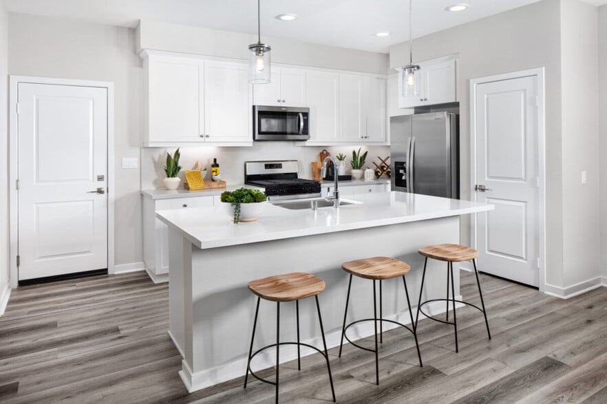 Primary Photo - Tricon Rancho Canyon