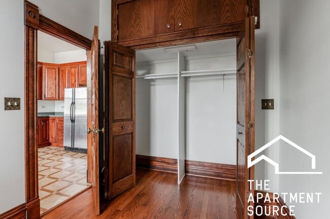 Building Photo - 2 bedroom in Chicago IL 60647