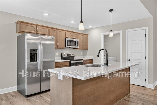 Building Photo - 1280 Cardinal Creek Dr
