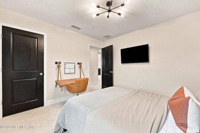 Building Photo - 87 Millenia Dr