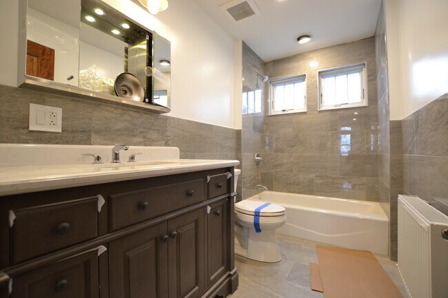 Building Photo - 38 Gerrish St