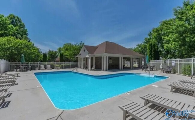 Building Photo - 110 Windledge Pl