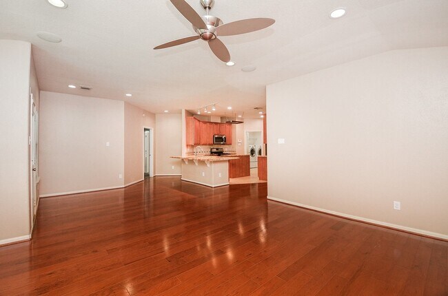 Building Photo - 26822 Kingston Glen Ln