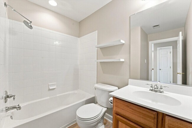 Building Photo - 97 N Savanna Dr