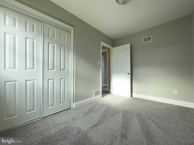 Primary Photo - 3861 26th Ave