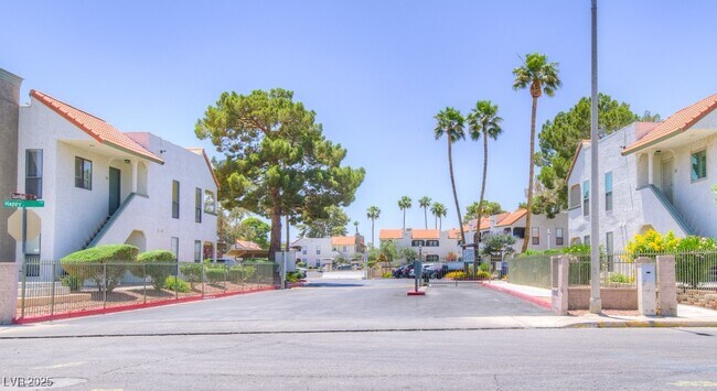 Building Photo - 2212 Sunfish Dr