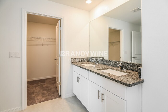 Building Photo - 32433 Windmill Frg