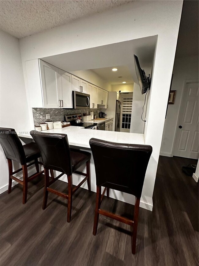 Building Photo - 3971 Coral Springs Dr