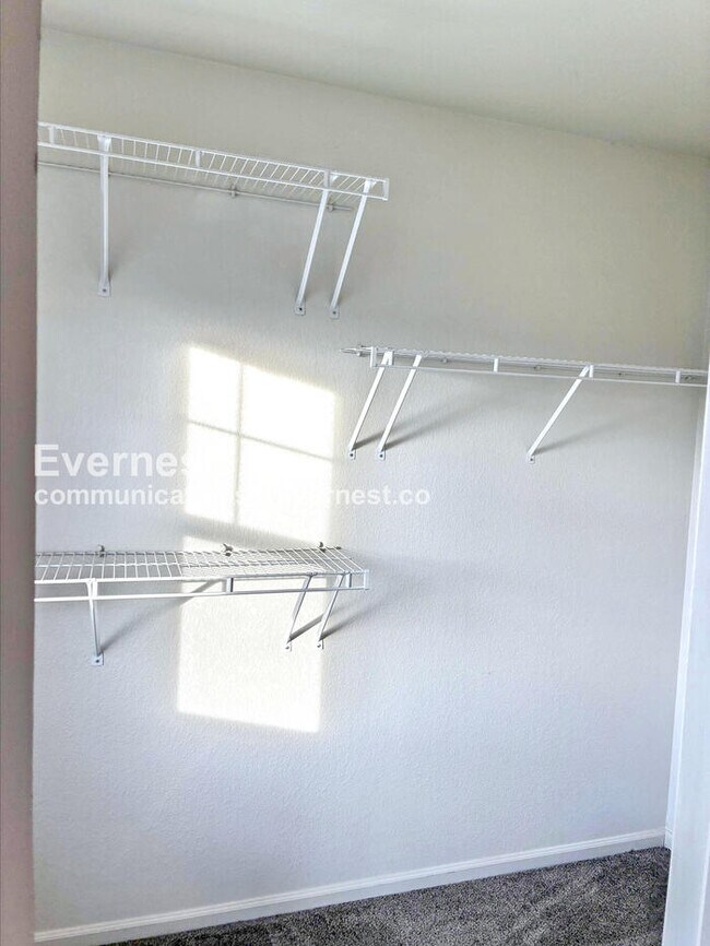 Building Photo - 3907 Heatherwood Cir