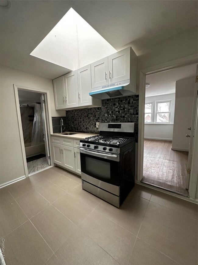 Building Photo - 33-24 89th St