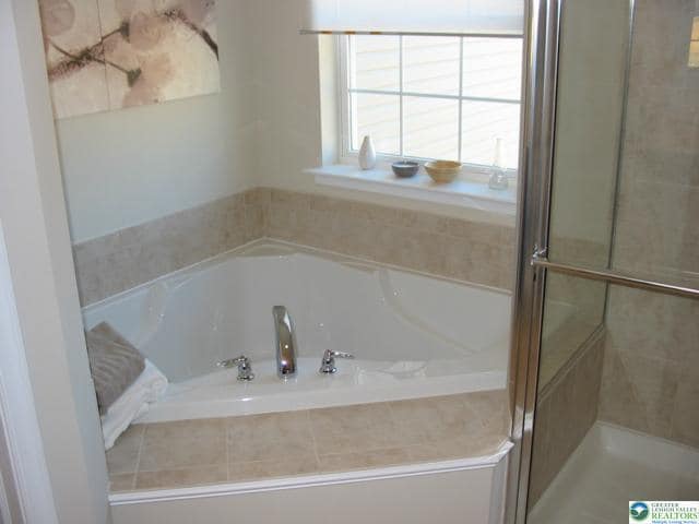 Building Photo - 284 Milkweed Dr