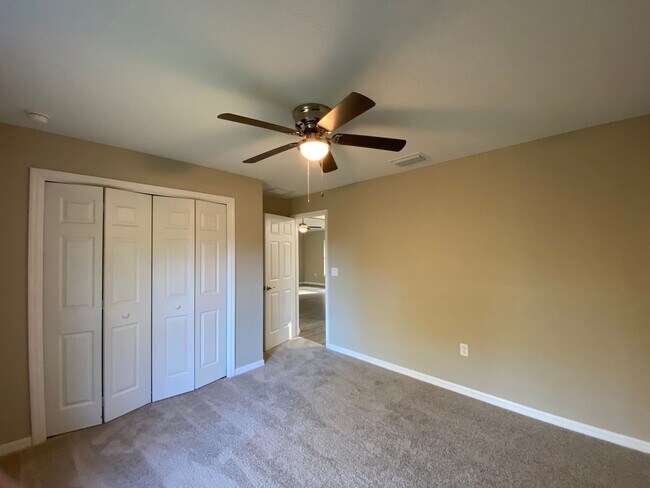 Building Photo - Custom Home - Desirable SW Dunnellon Neigh...