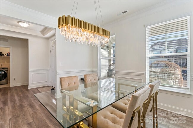 Building Photo - 116 Farrier Ln