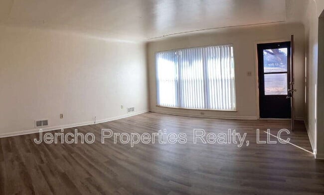 Building Photo - 3080 Wadsworth Blvd