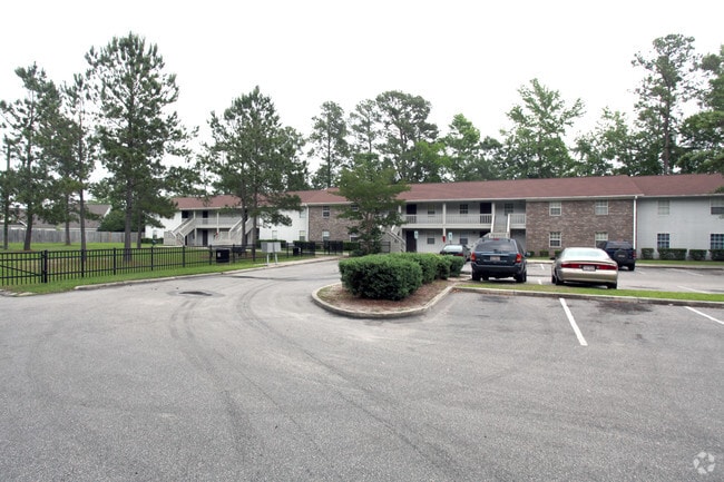 Building Photo - Woodbridge Apartments