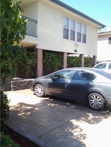 Building Photo - 4834 W Mountain View Dr