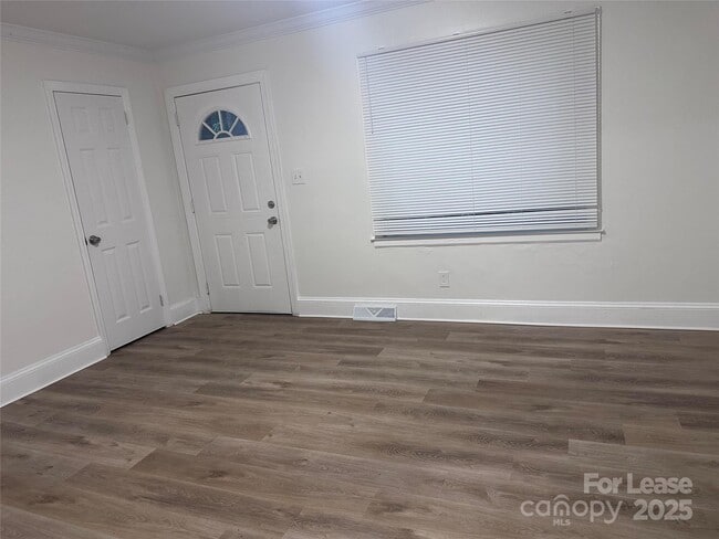 Building Photo - 4934 Galax Dr